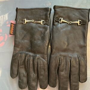 Ladies leather Gloves, small.